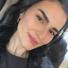 Anna, 43